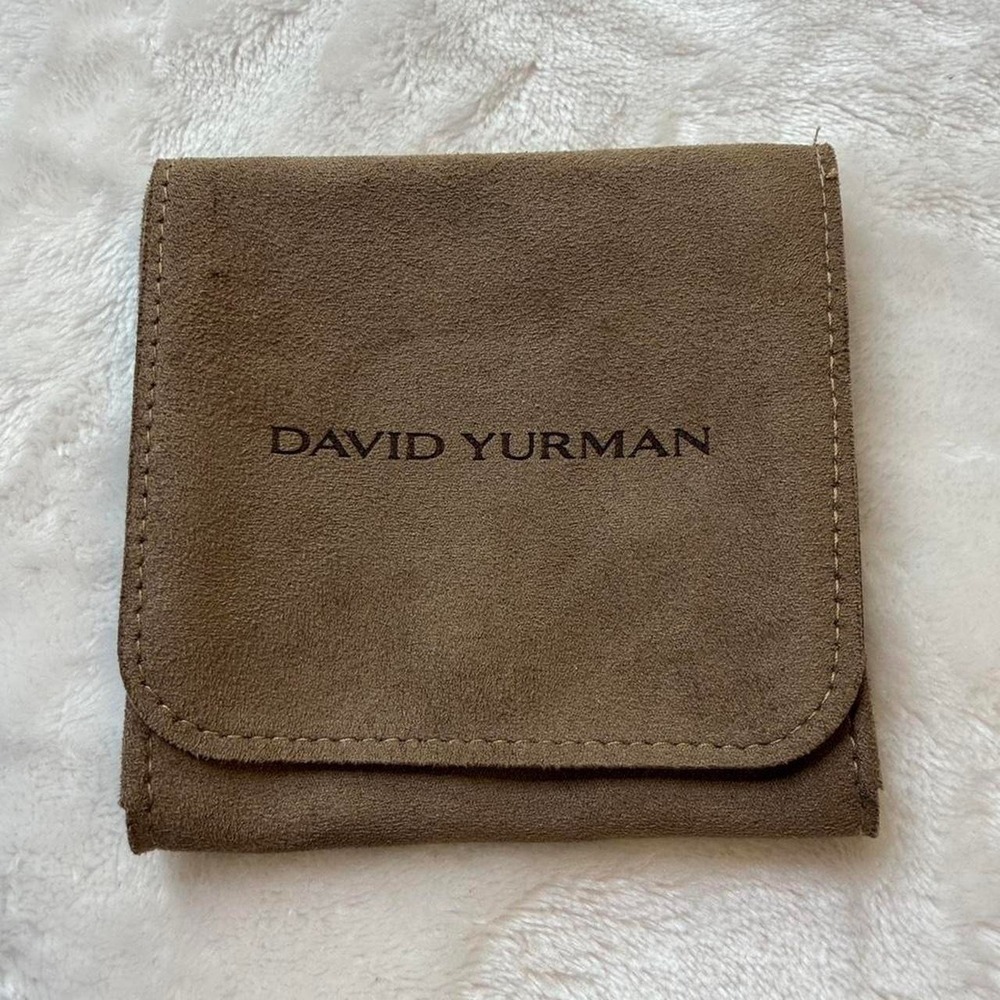David Yurman suede jewelry pouch with magnetic closure. Travel case